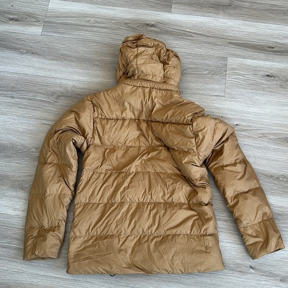 Patagonia Men's Silent Down Jacket - Picture 9 of 9